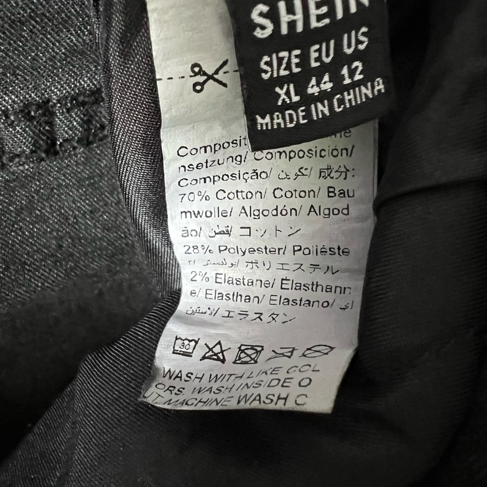 NWOT SHEIN Black Distressed Jean Shorts - Picture 3 of 3
